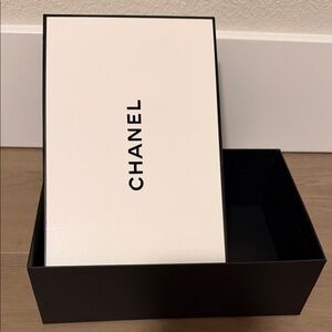 CHANEL Monochrome Gift Box